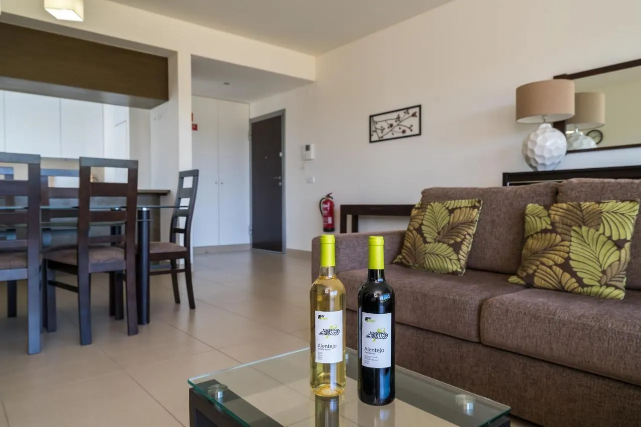 Bmyguest - Cavalo Preto Beach Apartment Loulé Portugal