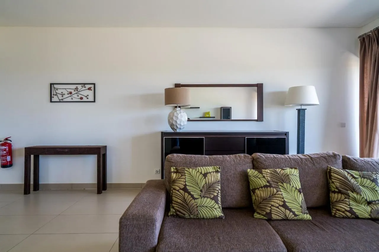 Bmyguest - Cavalo Preto Beach Apartment Loulé 0*,
